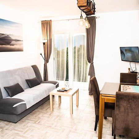 Apartment Sea&Sky ติวัต ภายนอก รูปภาพ